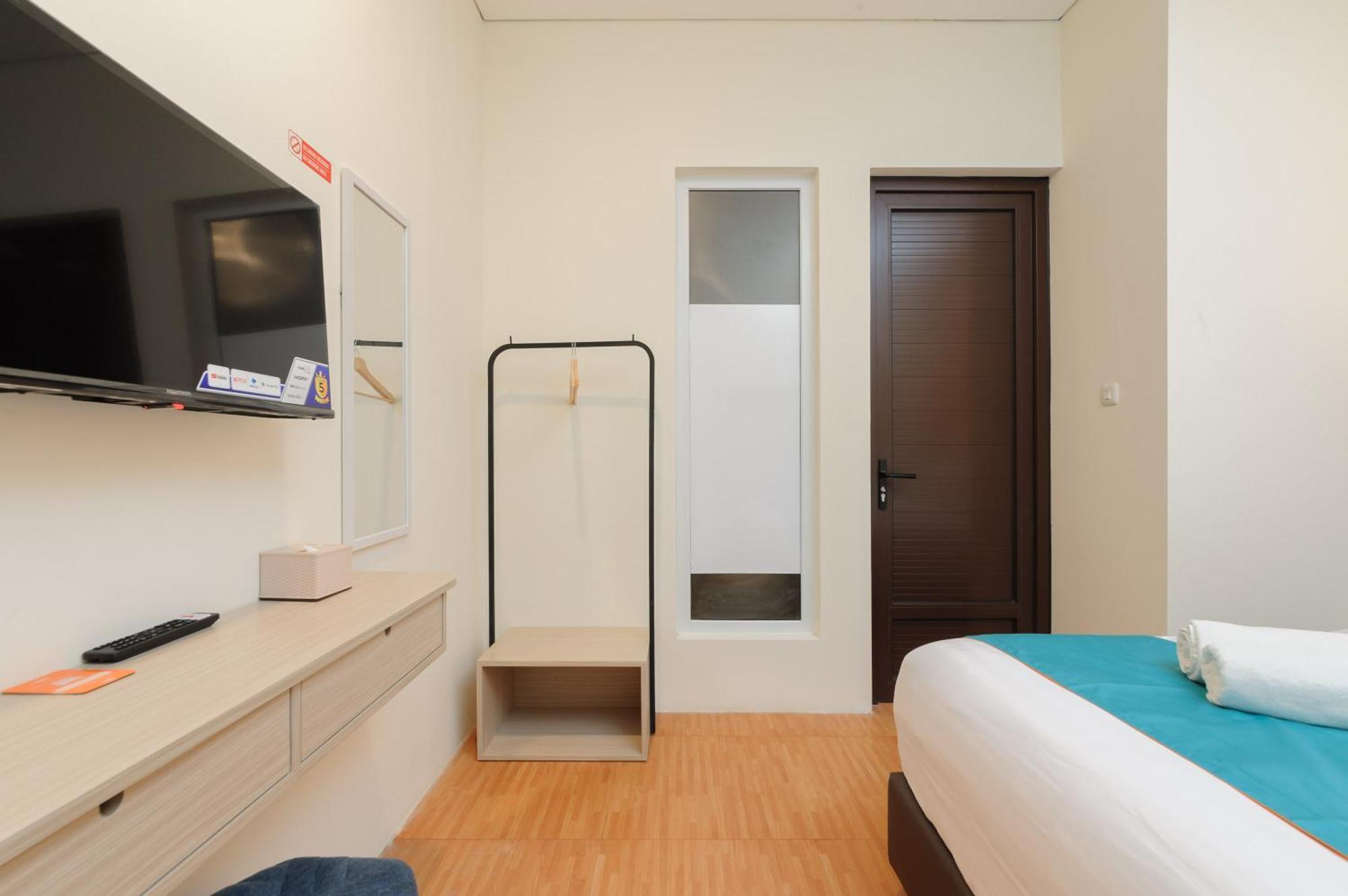 Sans Hotel Tajur Bogor Bantarkamang Екстериор снимка