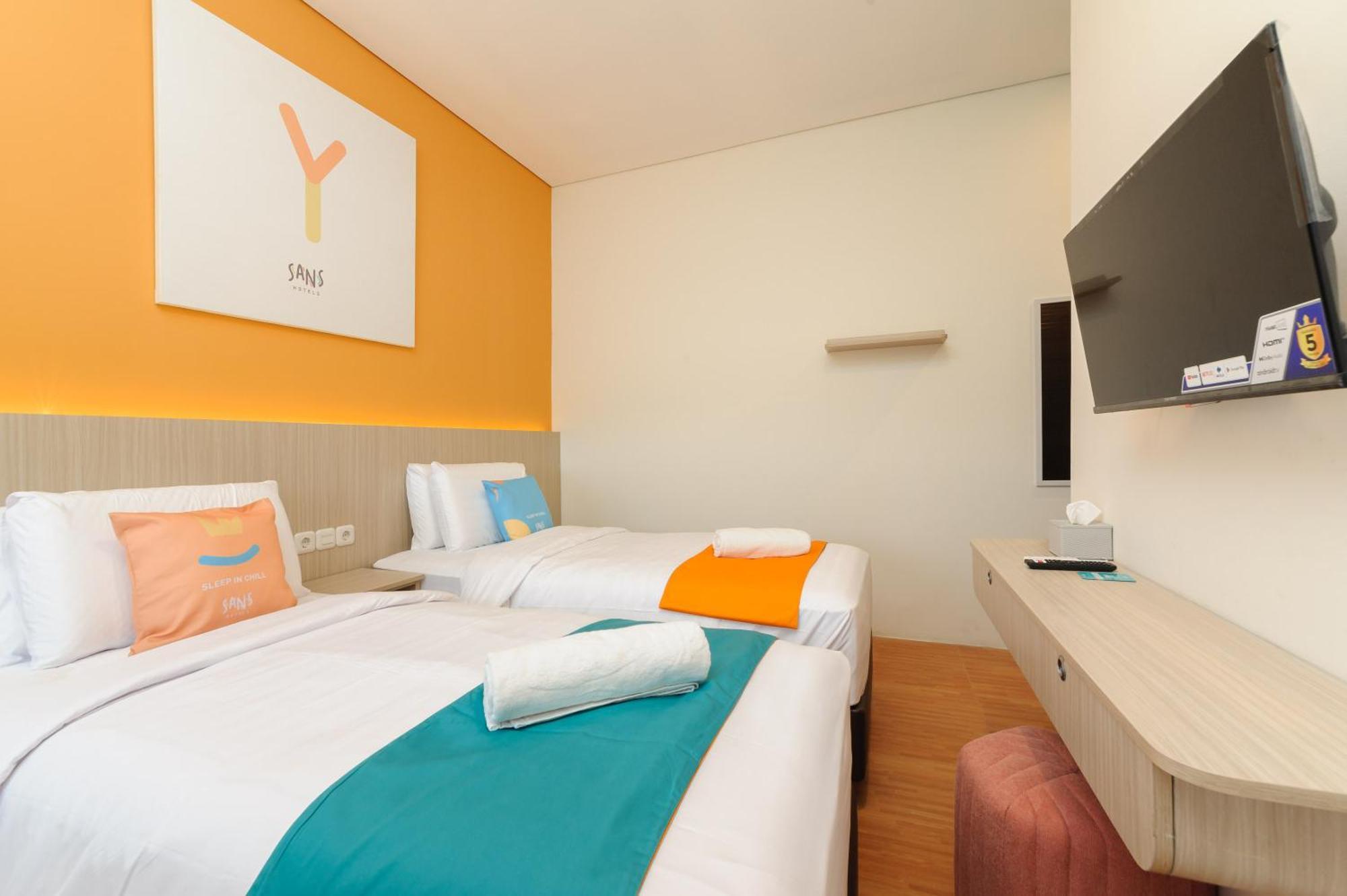 Sans Hotel Tajur Bogor Bantarkamang Екстериор снимка