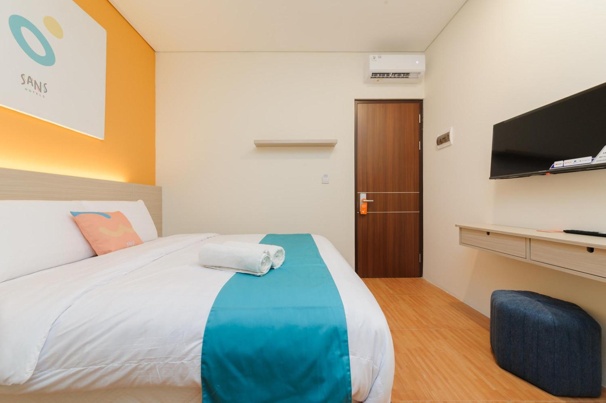 Sans Hotel Tajur Bogor Bantarkamang Екстериор снимка